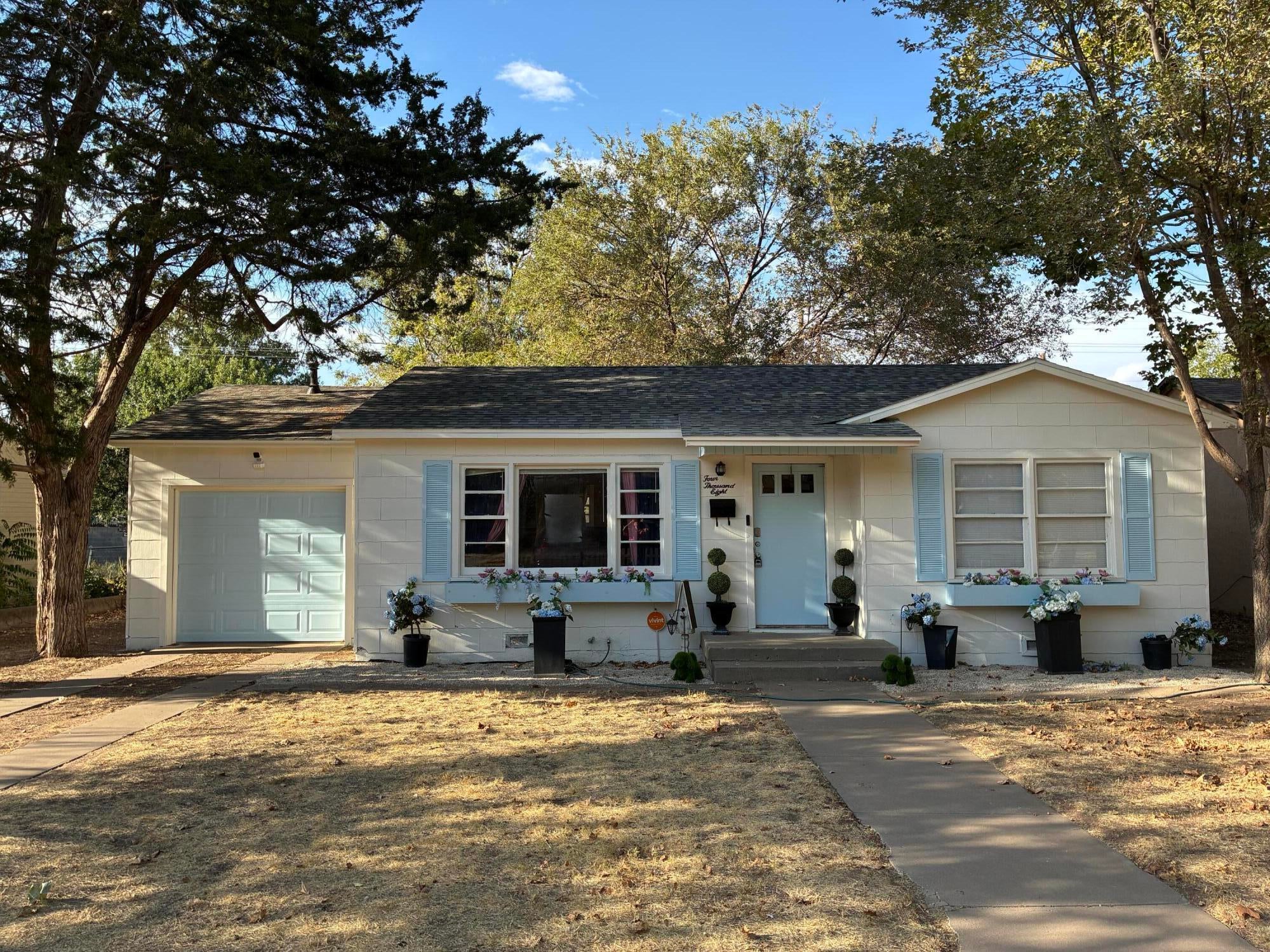 4008 32nd Street - Photo 2