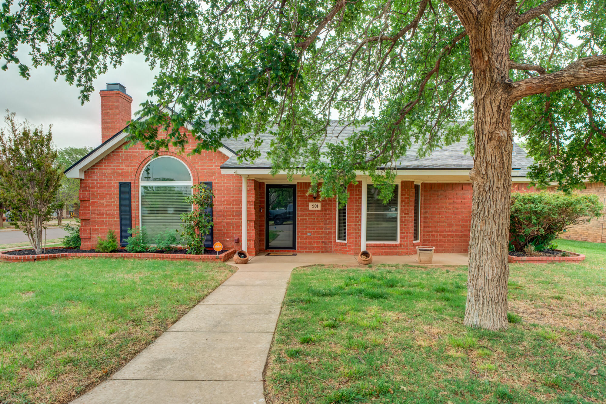 901 Kirby Avenue