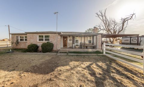 Photo of 10903 E Highway 84 Frd, Slaton, TX 79364 (MLS # 202605783)