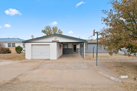 608 17th Street Seagraves TX 79359