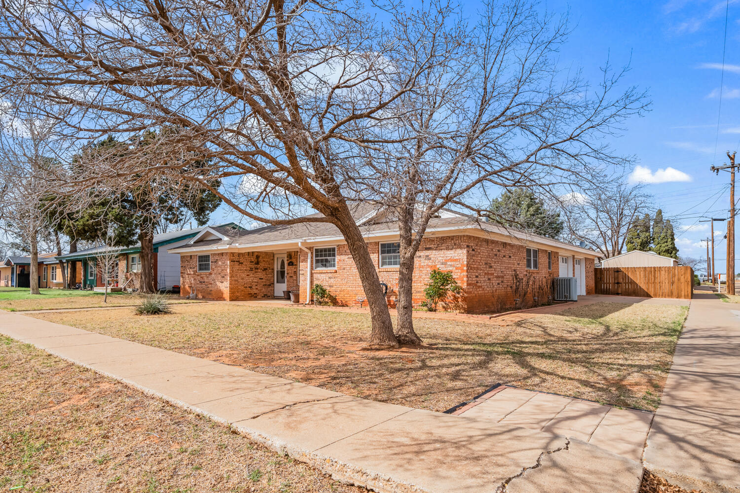 1500 W Lynn Street, Slaton, TX, 79364 2 1500 W Lynn Street