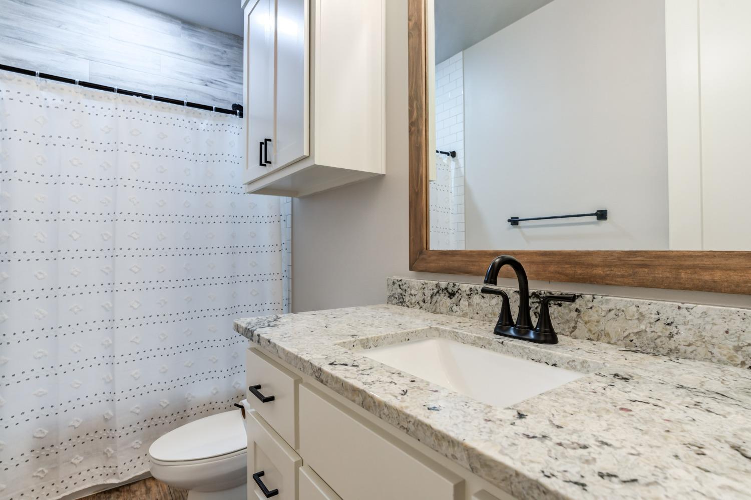 Lubbock, Texas 79424, United States, 4 Bedrooms Bedrooms, ,3 BathroomsBathrooms,Residential,Contingent,46755