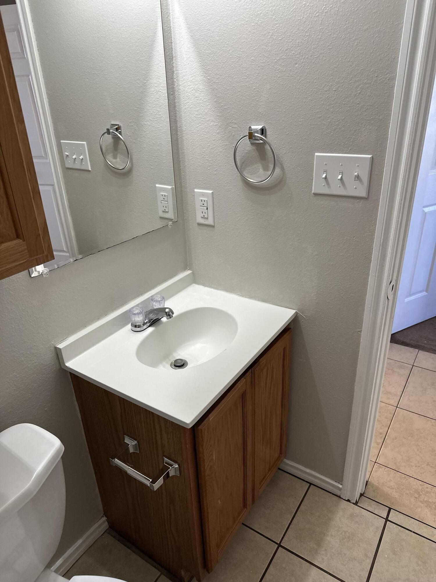 Lubbock, Texas 79404, United States, 2 Bedrooms Bedrooms, ,1 BathroomBathrooms,Residential,Active,108729