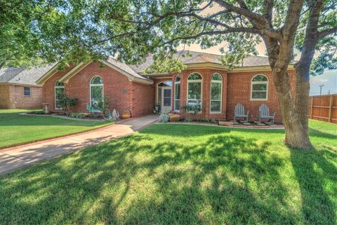 Photo of 10302 York Avenue, Lubbock, TX 79424 (MLS # 202608051)