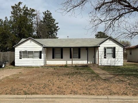 Photo of 504 81st Street, Lubbock, TX 79404 (MLS # 202603490)