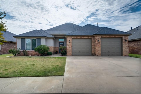 Photo of 6919 72nd Street, Lubbock, TX 79424 (MLS # 202614323)