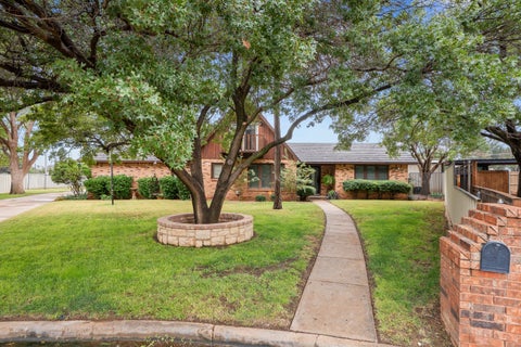 Photo of 401 Westwood Court, Lamesa, TX 79331 (MLS # 202614512)