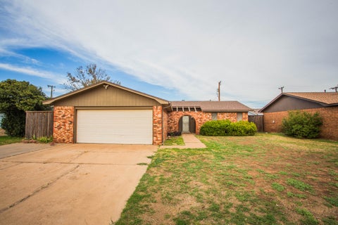 Photo of 5708 1st Street, Lubbock, TX 79416 (MLS # 202613221)