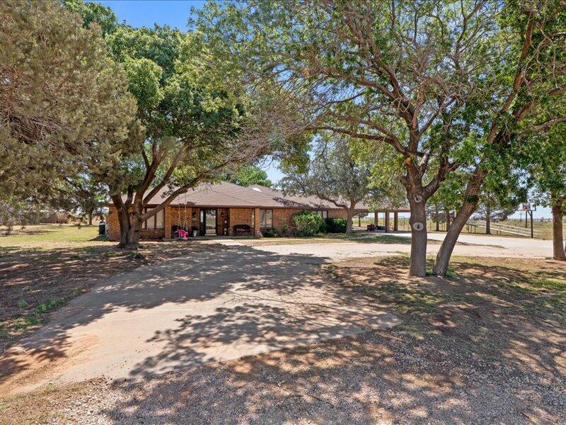 2803 Thomas Drive