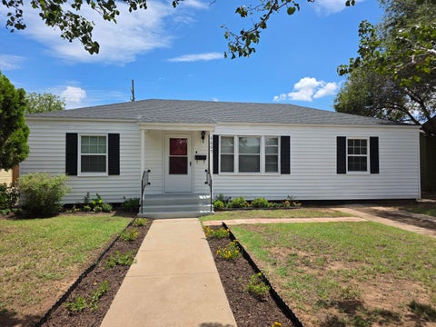 Photo of 4605 32nd Street, Lubbock, TX 79410 (MLS # 202612309)