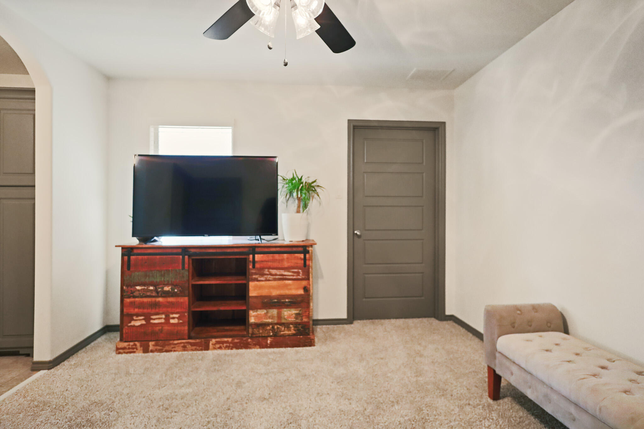 Lubbock, Texas 79424, United States, 4 Bedrooms Bedrooms, ,3 BathroomsBathrooms,Residential,Active,89892