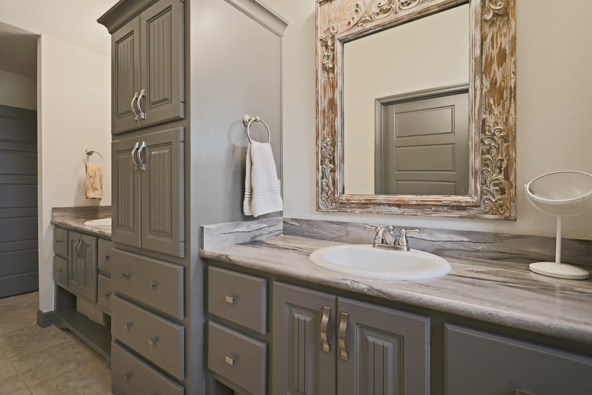 Lubbock, Texas 79424, United States, 4 Bedrooms Bedrooms, ,3 BathroomsBathrooms,Residential,Active,89892