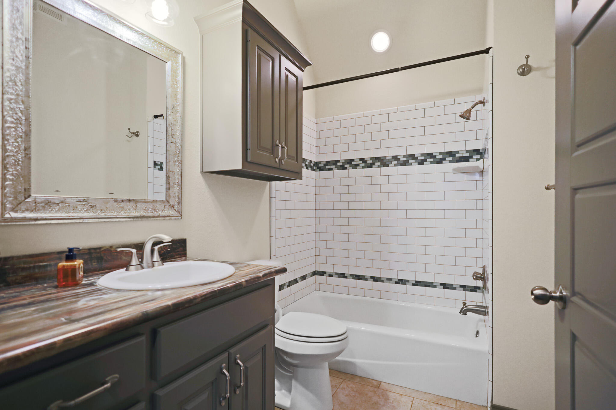 Lubbock, Texas 79424, United States, 4 Bedrooms Bedrooms, ,3 BathroomsBathrooms,Residential,Active,89892