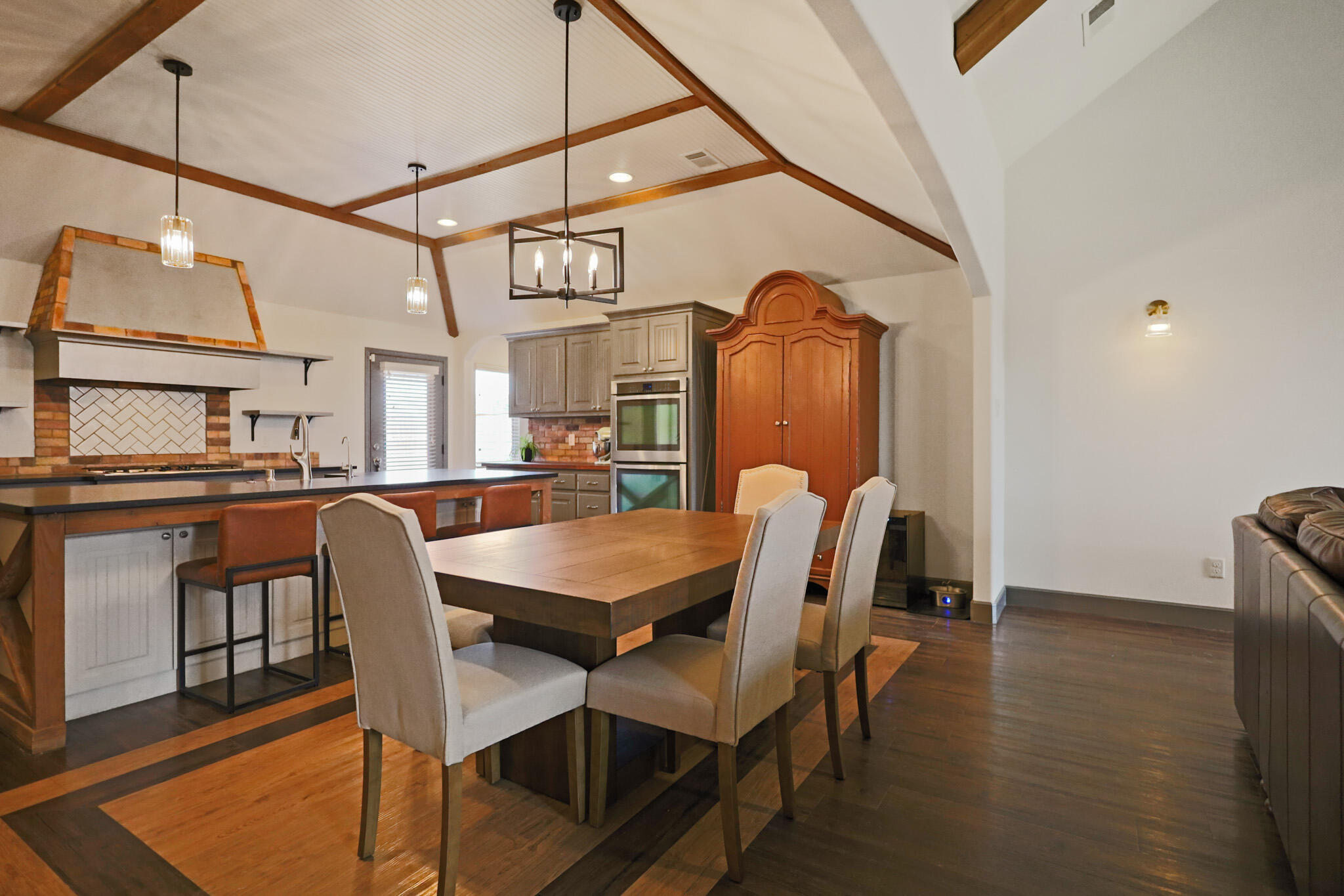 Lubbock, Texas 79424, United States, 4 Bedrooms Bedrooms, ,3 BathroomsBathrooms,Residential,Active,89892