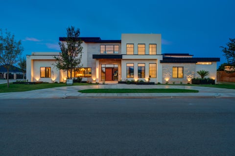 Photo of 14914 Miami Avenue #11, Lubbock, TX 79423 (MLS # 202613598)