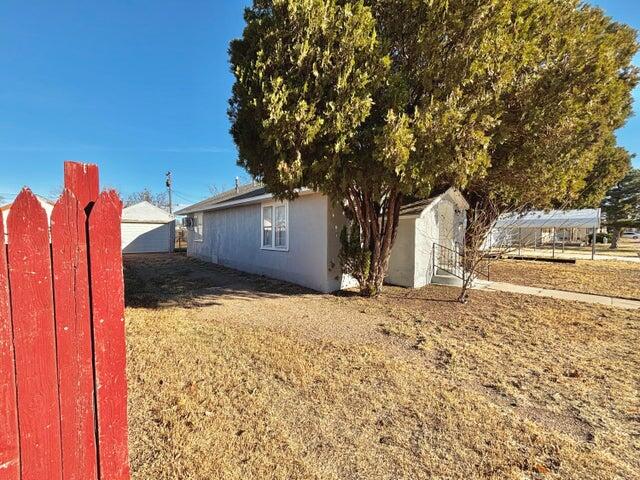 420 W Lynn Street, Slaton, TX, 79364 1 420 W Lynn Street