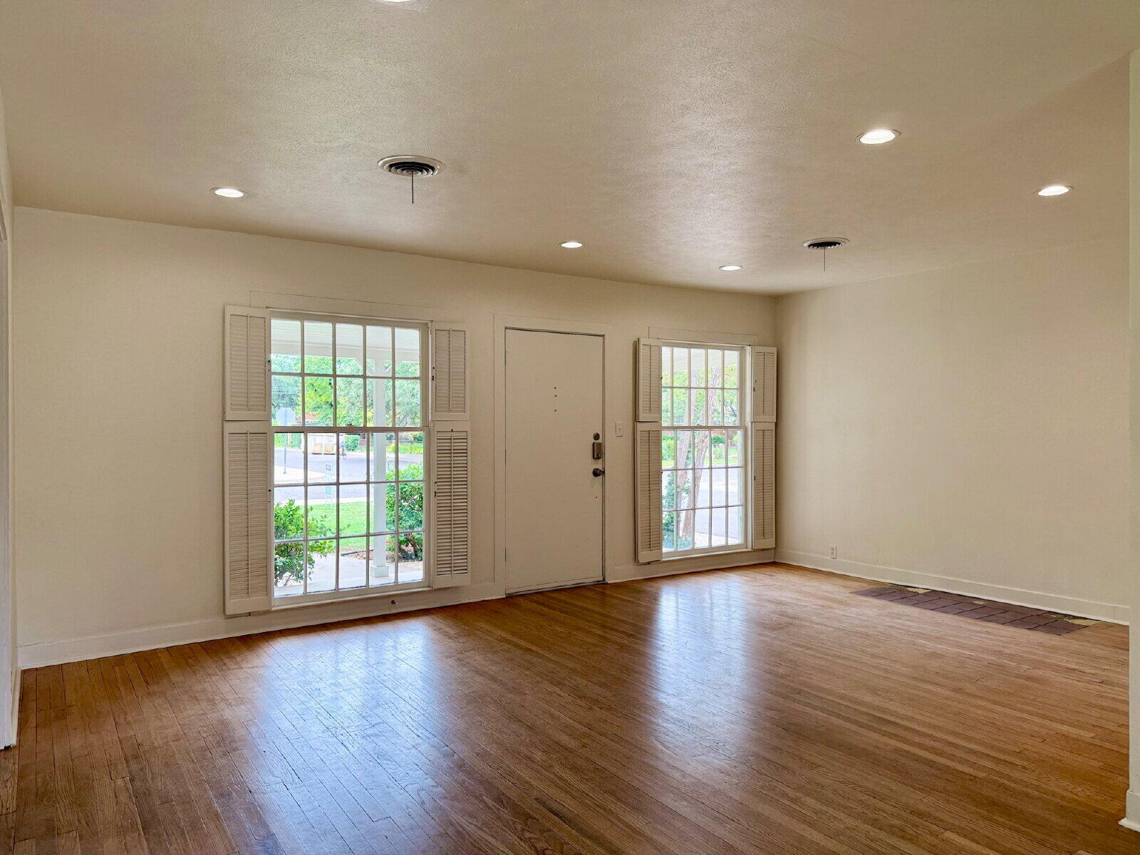 2832 24th Street Front
