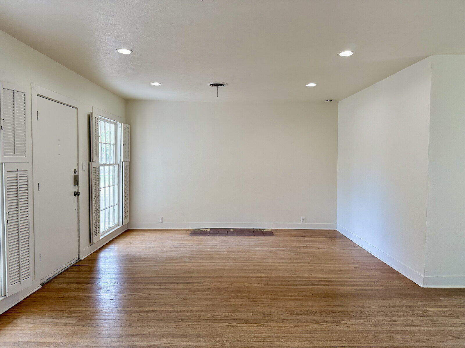 2832 24th Street Front