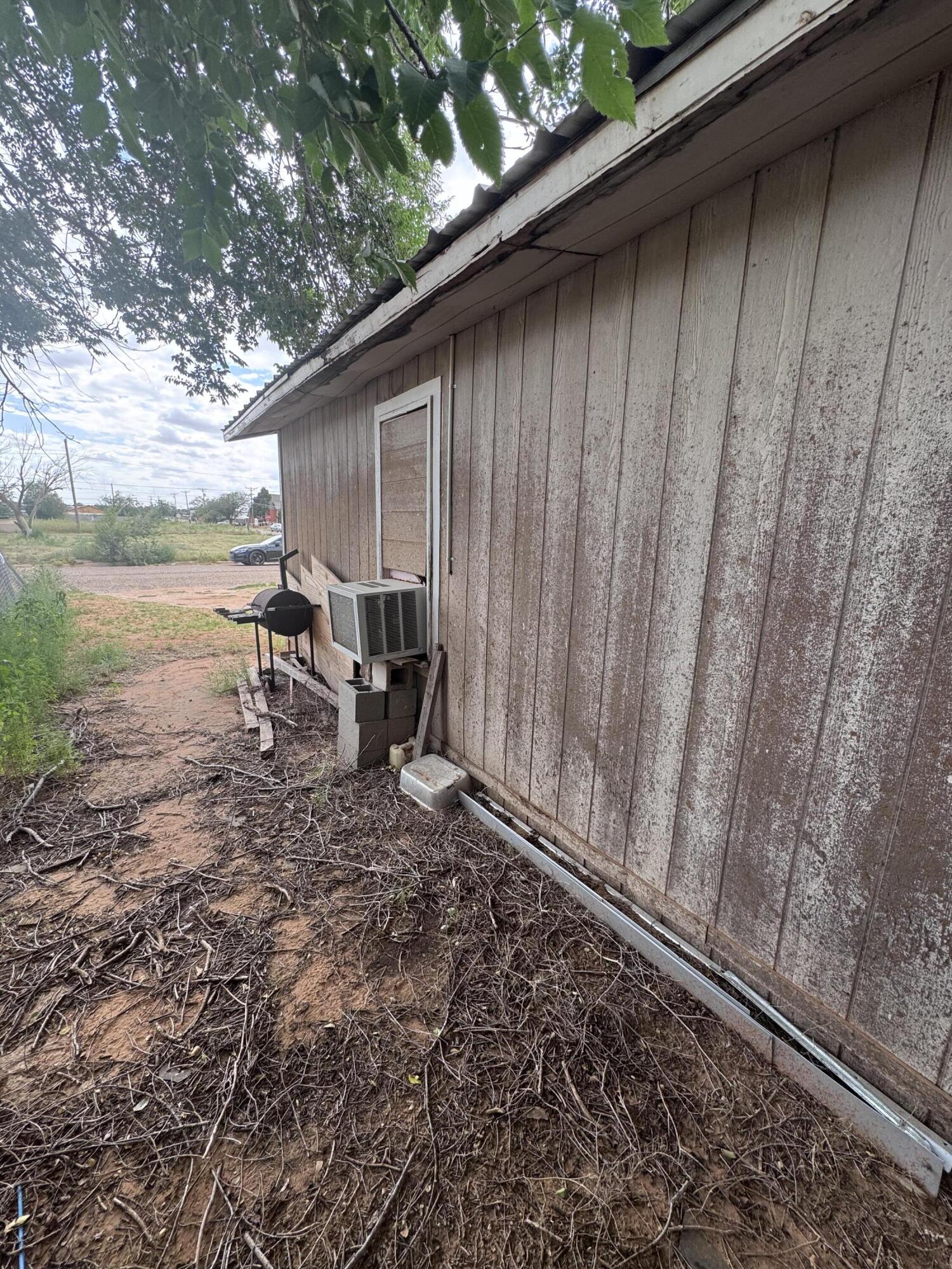 1401 S Canyon Avenue