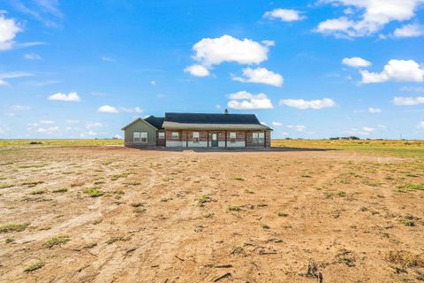 A home in Slaton