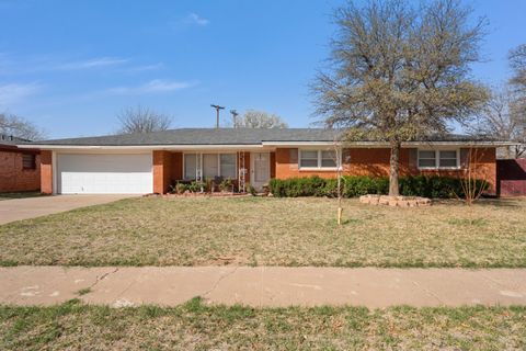 Photo of 5408 8th Place, Lubbock, TX 79416 (MLS # 202603385)
