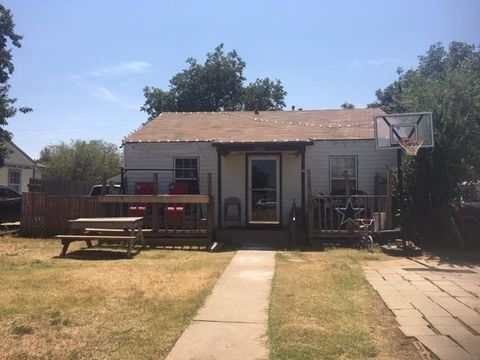 Photo of 3013 Amherst Street, Lubbock, TX 79415 (MLS # 202609706)