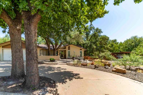 Photo of 17 W Brookhollow Drive, Ransom Canyon, TX 79366 (MLS # 202612777)