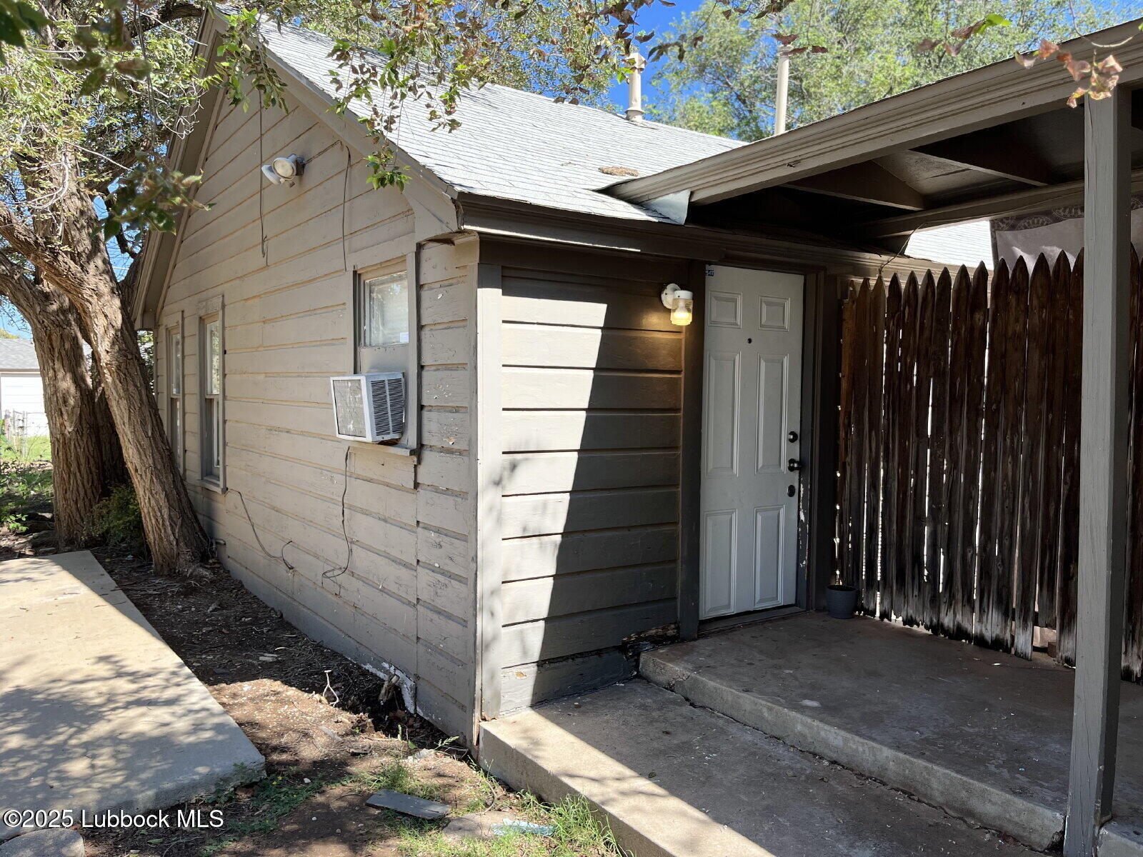 2320 30th Street Rear