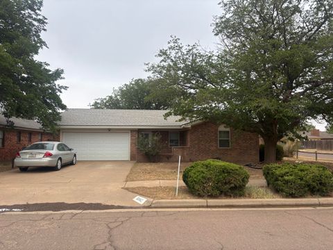 Photo of 6002 15th Street, Lubbock, TX 79416 (MLS # 202606986)