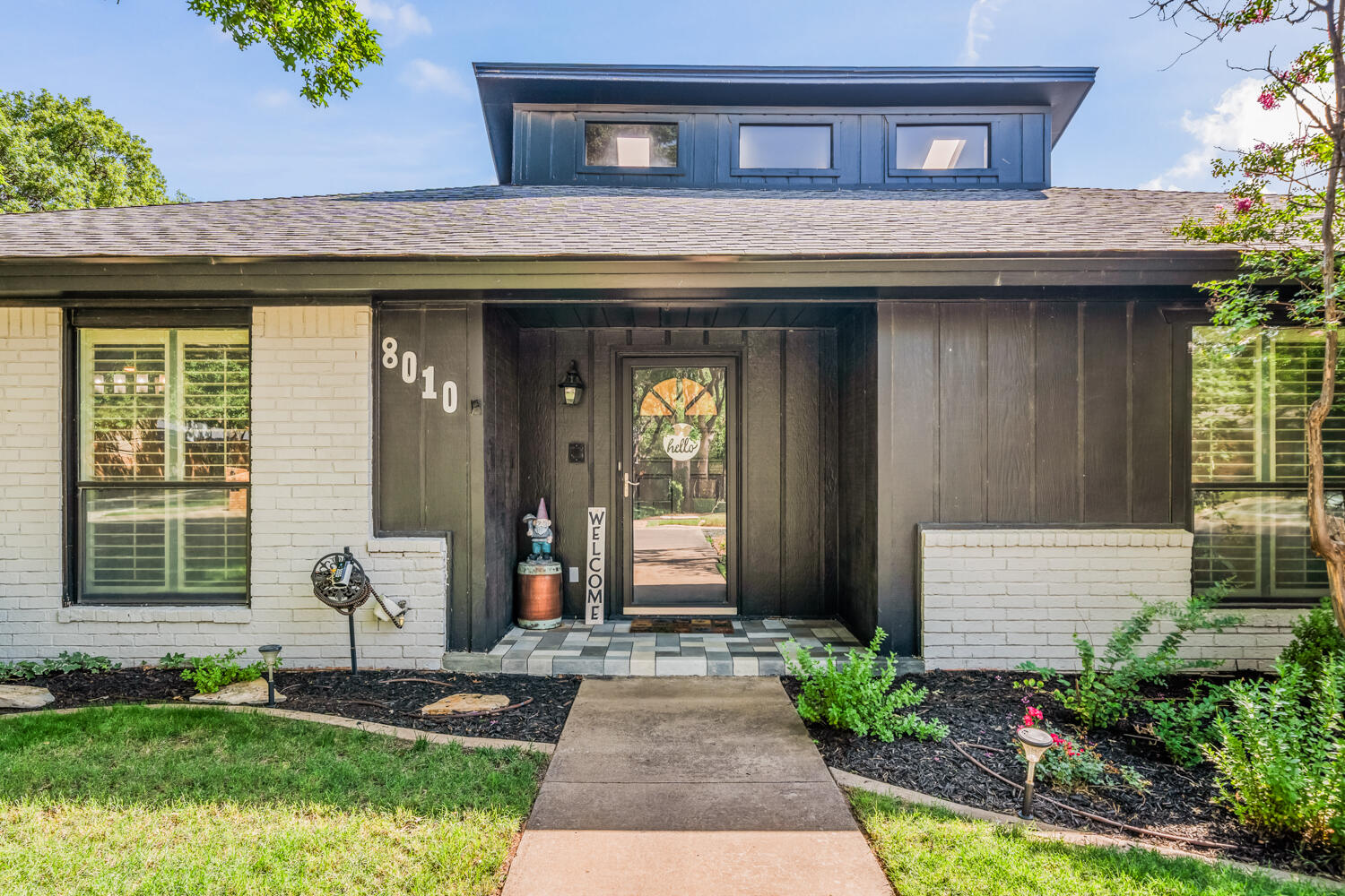 8010 Wayne Avenue - Photo 3