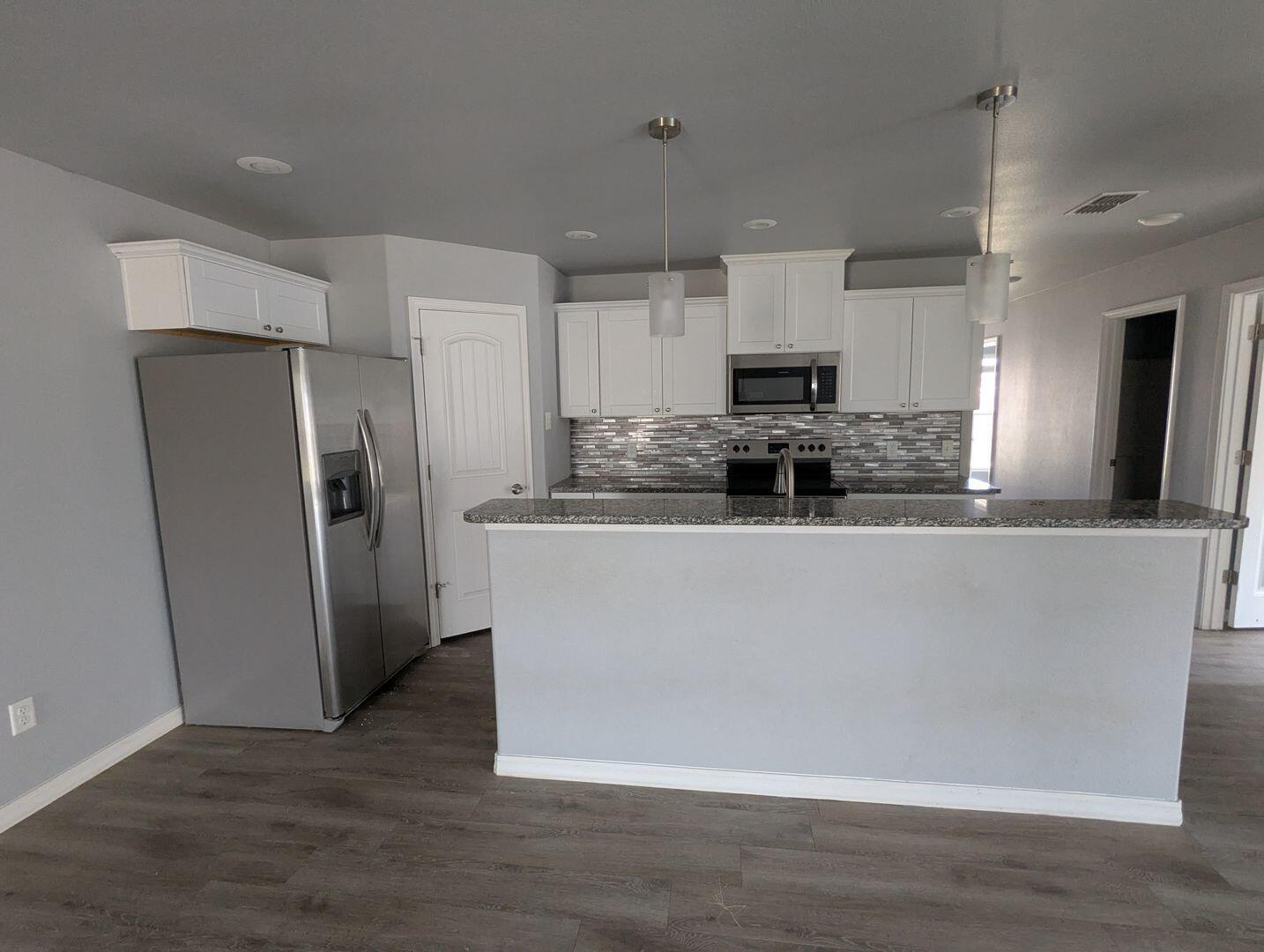 1302 N Clinton Avenue B - Photo 3
