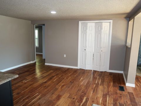 A home in Buffalo Springs Lake