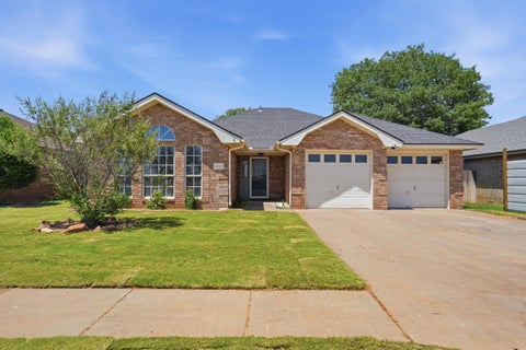 Photo of 6338 10th Street, Lubbock, TX 79416 (MLS # 202610762)