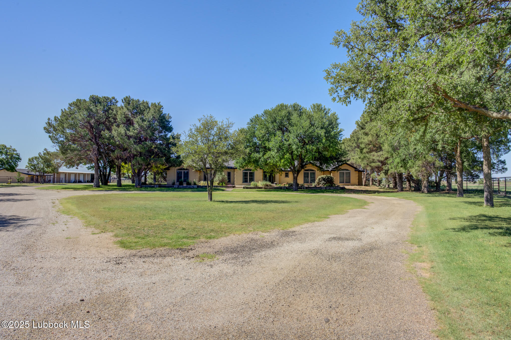 9009 County Rd 7500