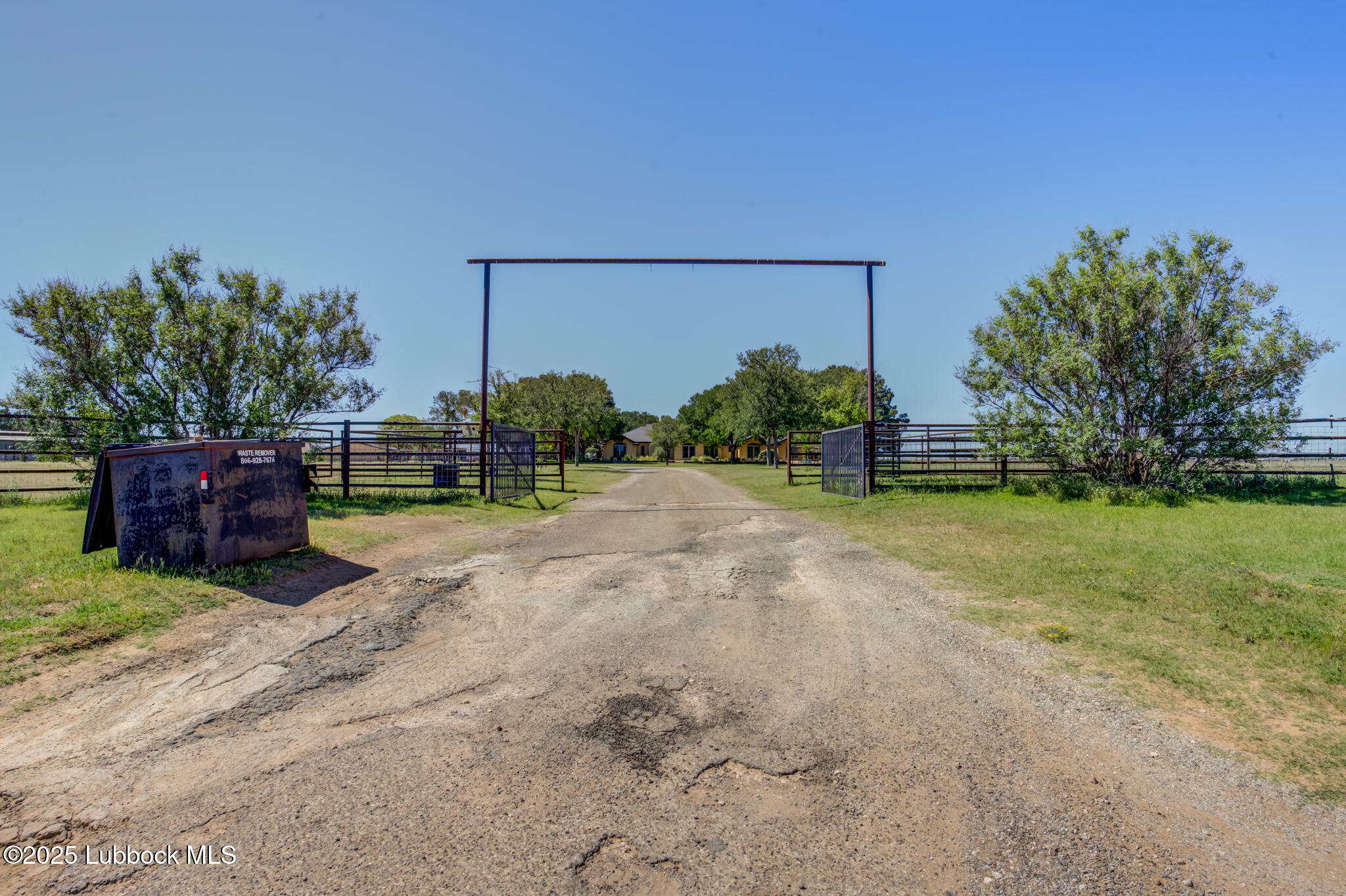 9009 County Rd 7500