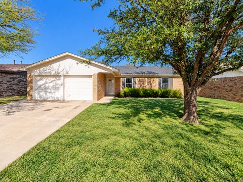 Photo of 1007 Huron Avenue, Lubbock, TX 79416 (MLS # 202614024)