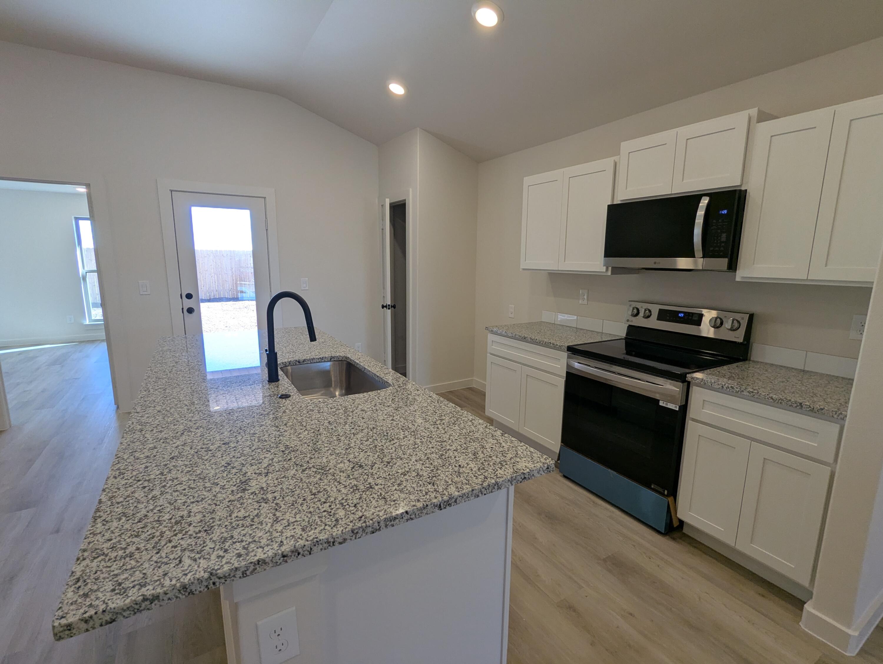 2008 Cottonwood Avenue