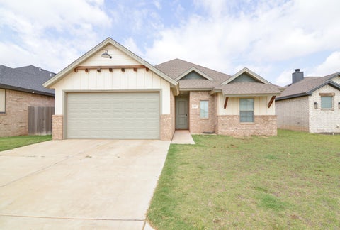 Photo of 1019 N Fulton Avenue, Lubbock, TX 79416 (MLS # 202609083)