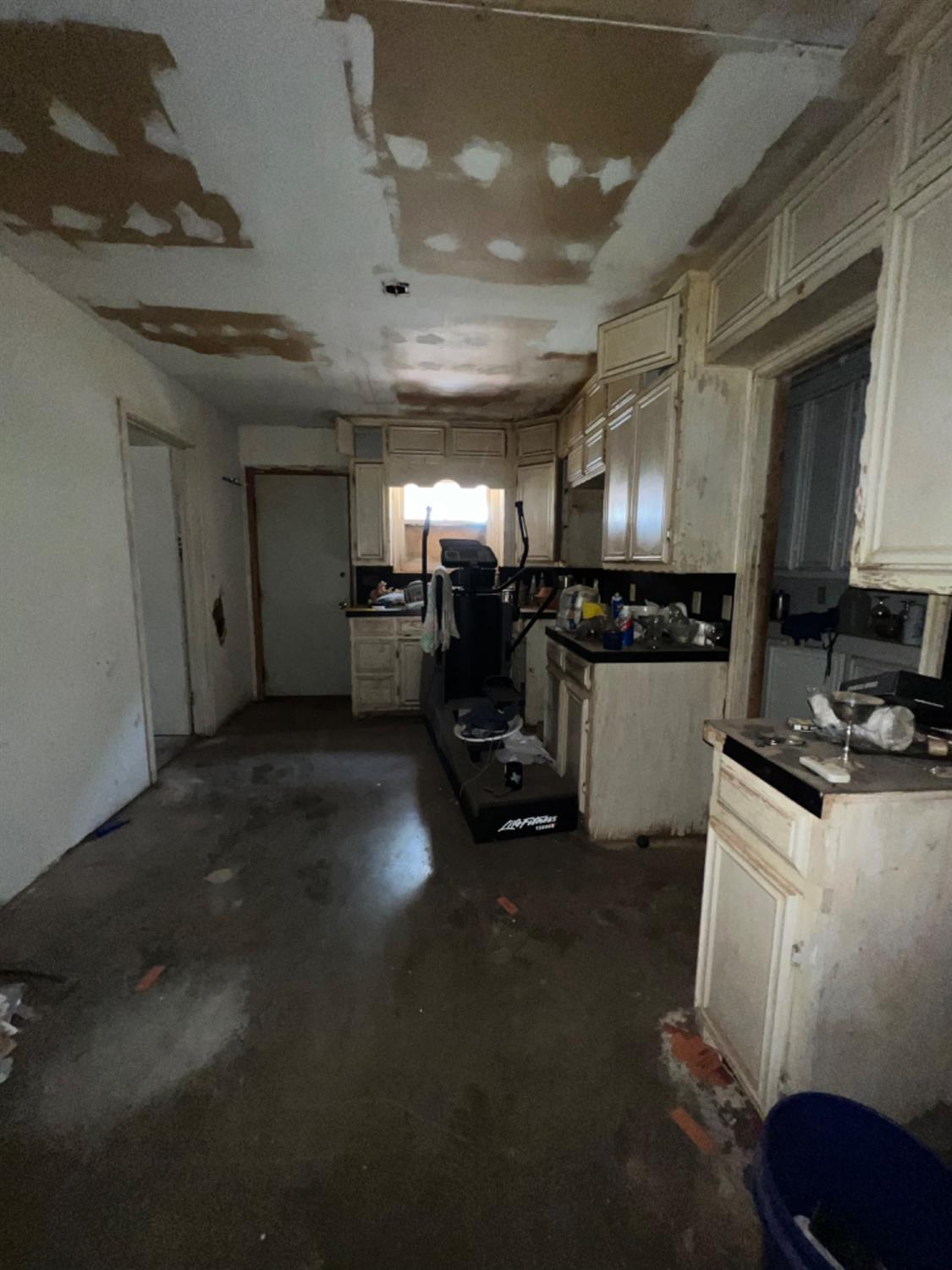 Slaton, Texas 79364, United States, 3 Bedrooms Bedrooms, ,2 BathroomsBathrooms,Residential,Active,51473