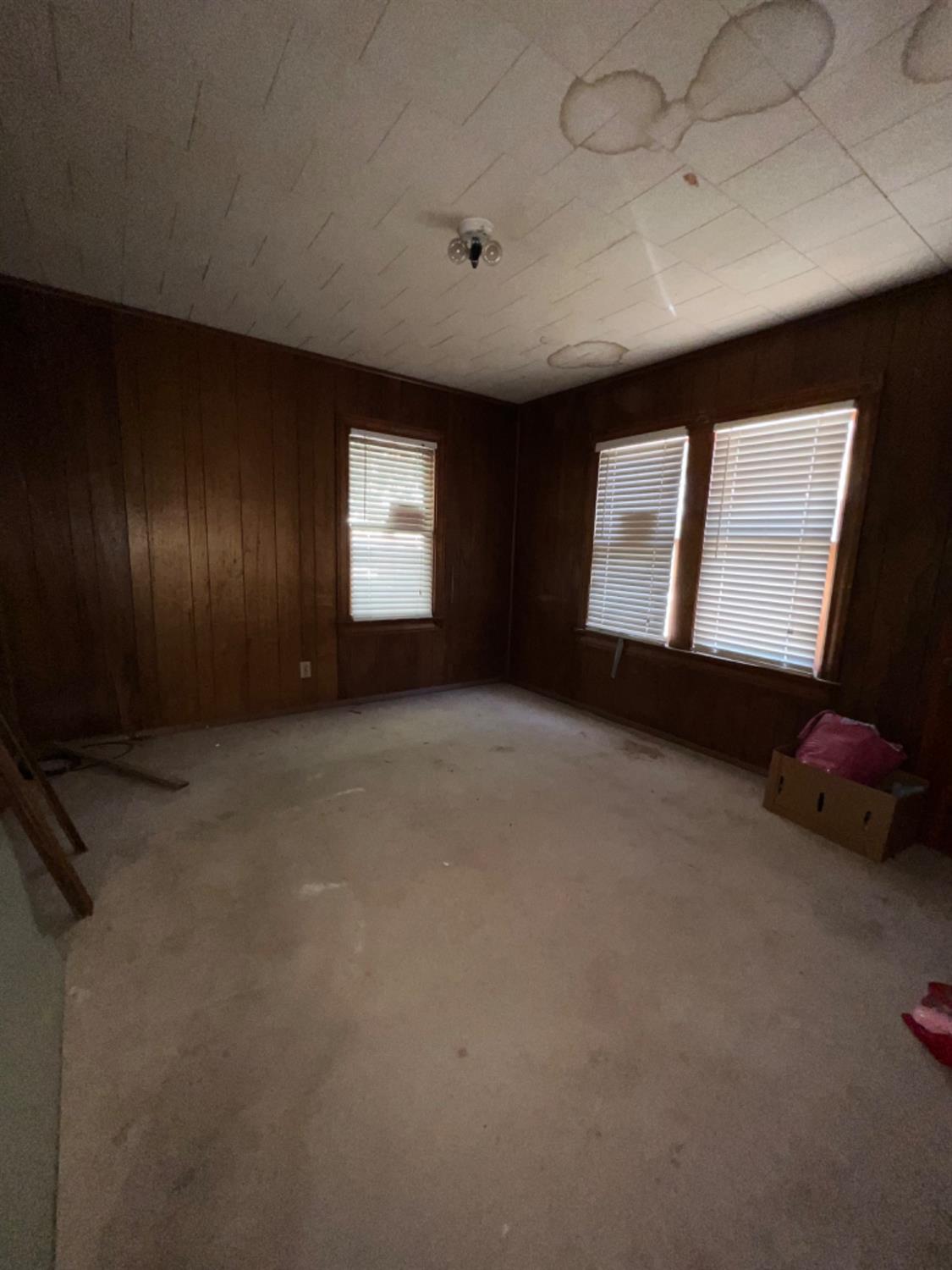 Slaton, Texas 79364, United States, 3 Bedrooms Bedrooms, ,2 BathroomsBathrooms,Residential,Active,51473