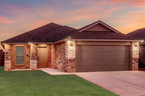 Photo of 2405 Helena Avenue, Lubbock, TX 79407 (MLS # 202603532)
