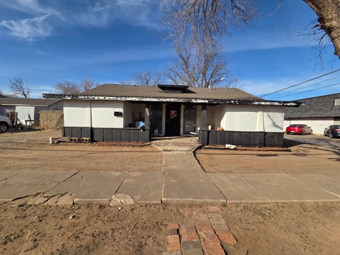 Photo of 1808 18th Street, Lubbock, TX 79401 (MLS # 202611212)