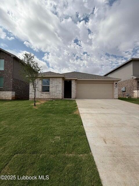 Photo 1 of 18 — 621 14th Street, Wolfforth, TX 79382