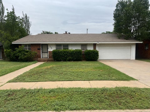 Photo of 3109 46th Street, Lubbock, TX 79413 (MLS # 202609119)
