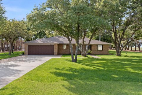 741 Barton Lane Levelland TX 79336