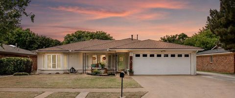 Photo of 8606 Joliet Avenue, Lubbock, TX 79423 (MLS # 202606105)