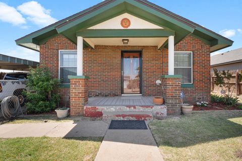 Photo of 319 N Sherman Avenue, Lubbock, TX 79415 (MLS # 202606347)