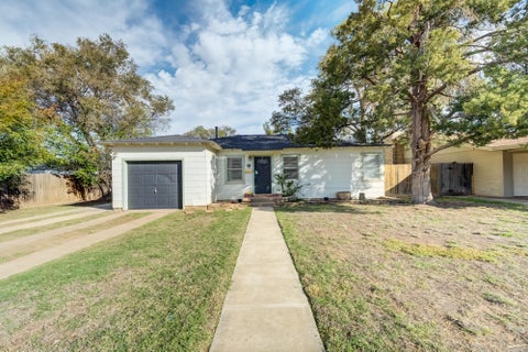 Photo of 3614 38th Street, Lubbock, TX 79413 (MLS # 202614496)