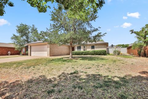 Photo of 1008 Hyden Avenue, Lubbock, TX 79416 (MLS # 202607176)