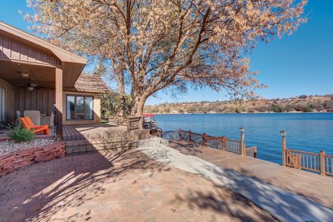 Photo of 16 S Lakeshore Drive, Ransom Canyon, TX 79366 (MLS # 202602995)